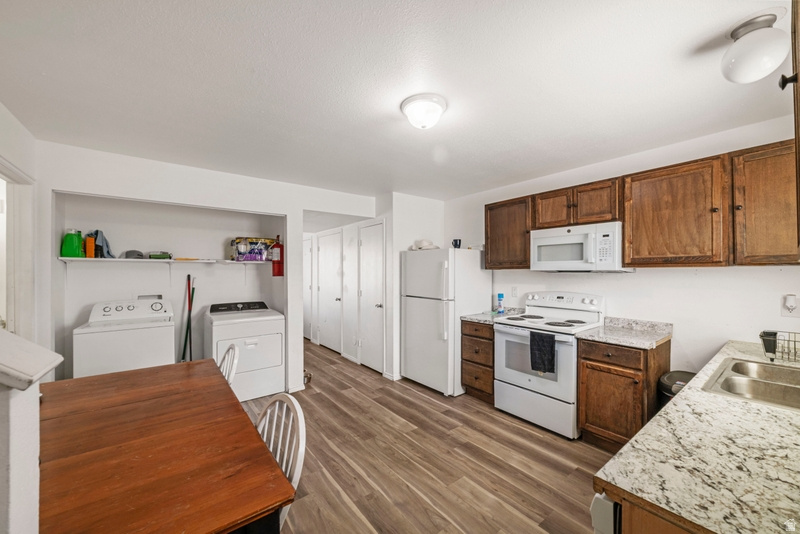 TIPPETTS TOWNHOMES - Residential