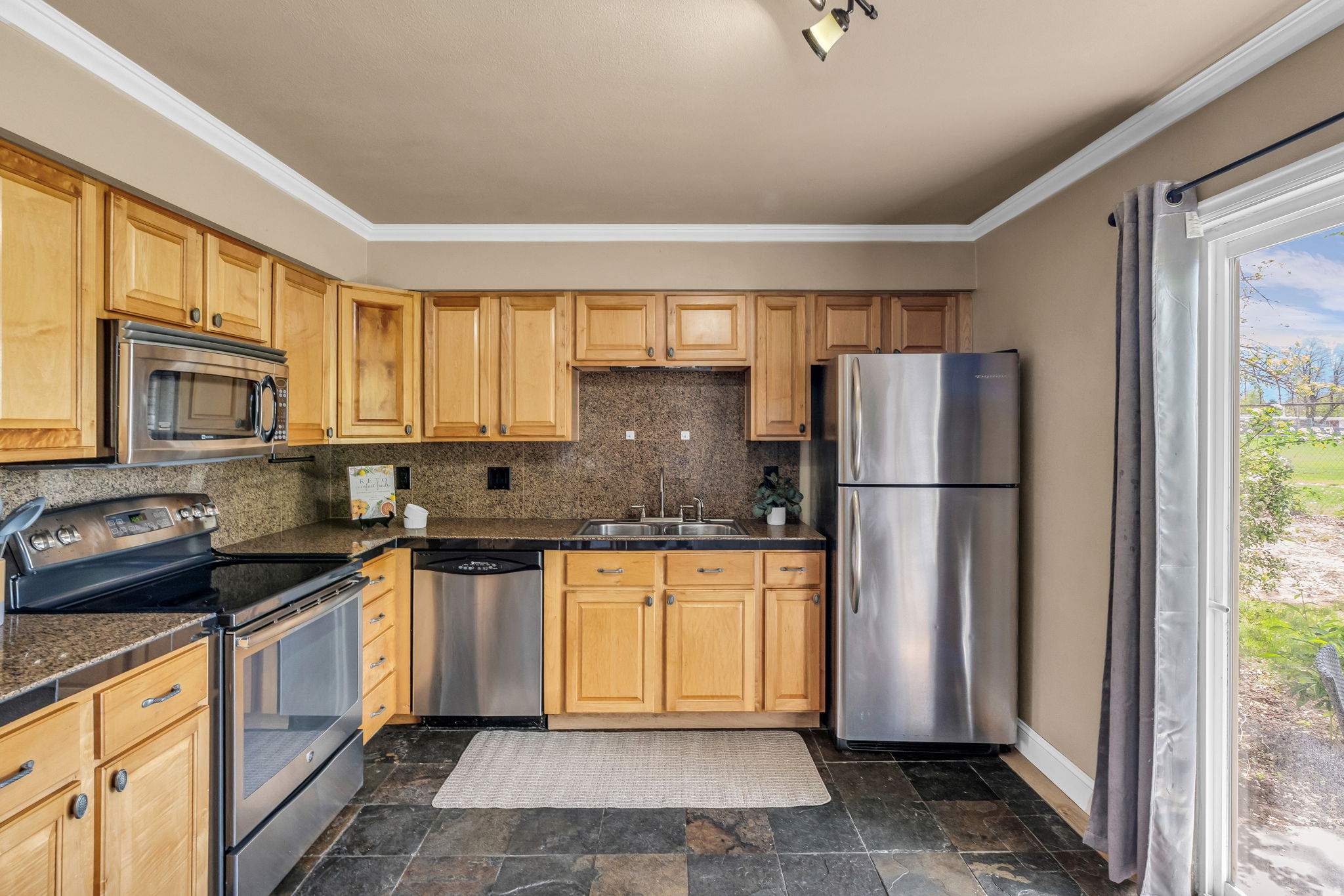 THE SULTAN - Residential