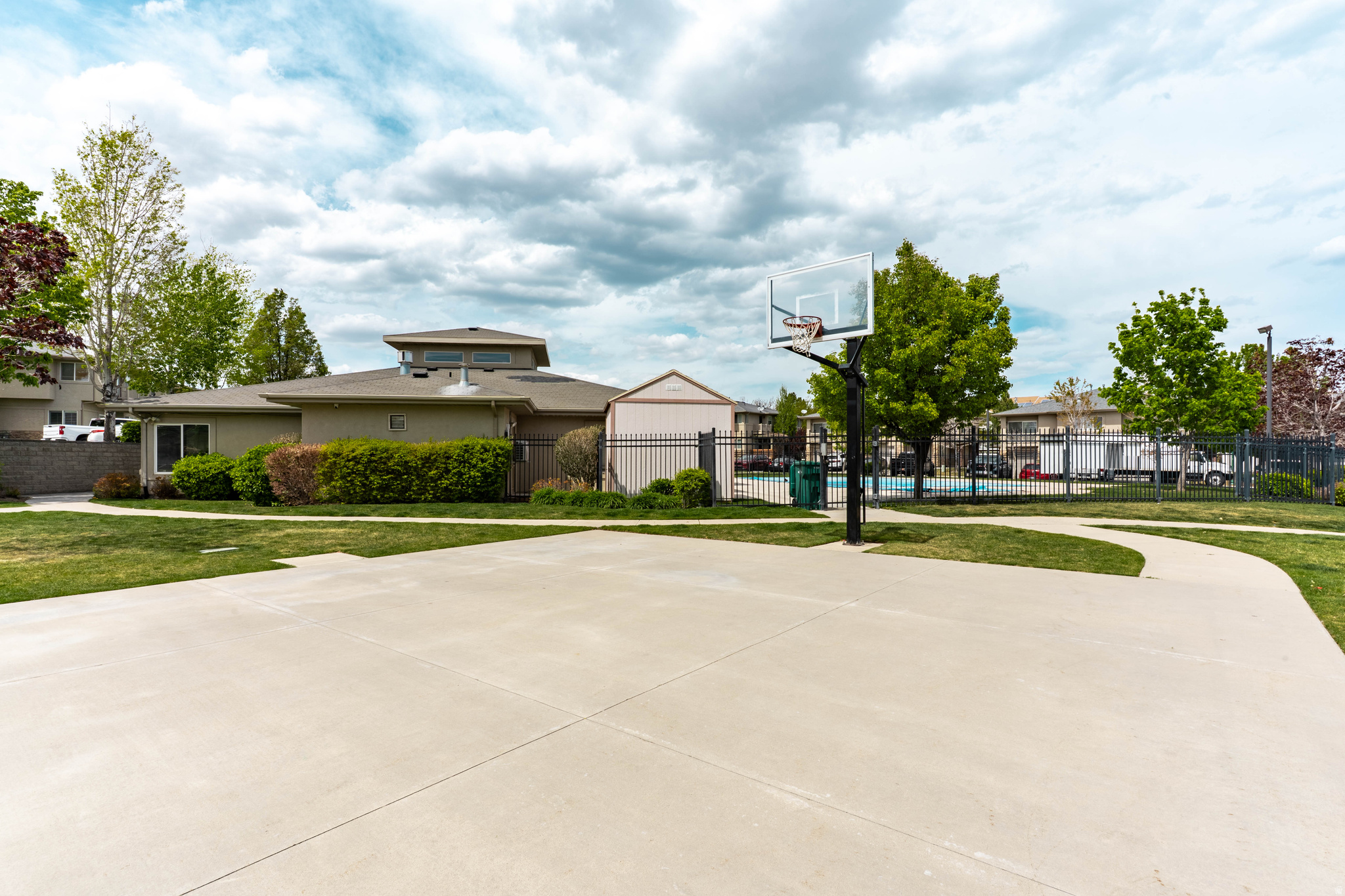 ASPEN SPRINGS - Residential