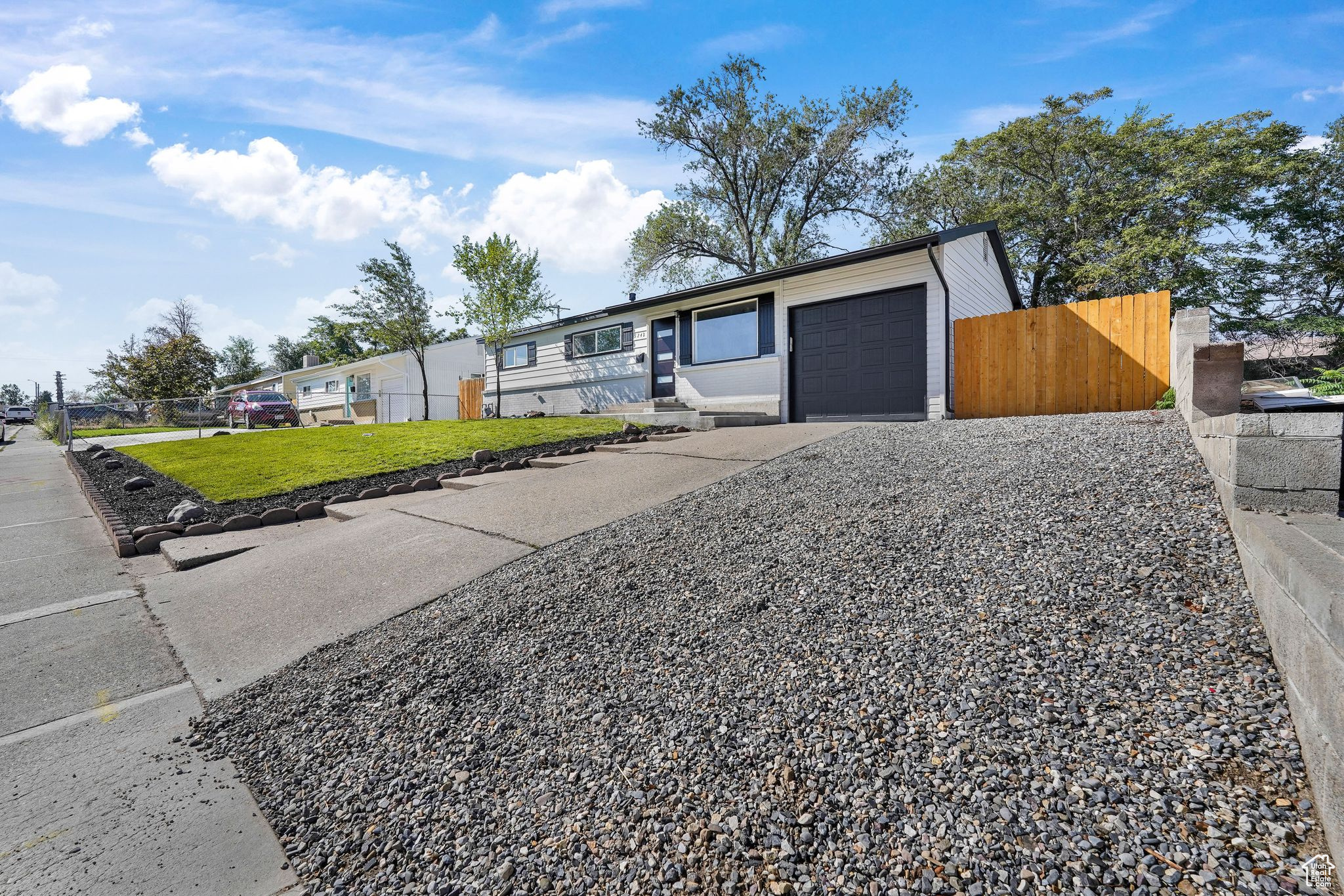HOFFMAN HEIGHTS - Residential