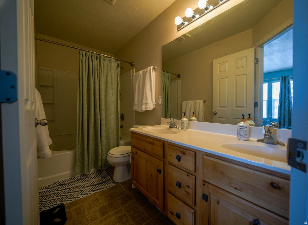 VILLA@MONARCH MEADOW - Residential