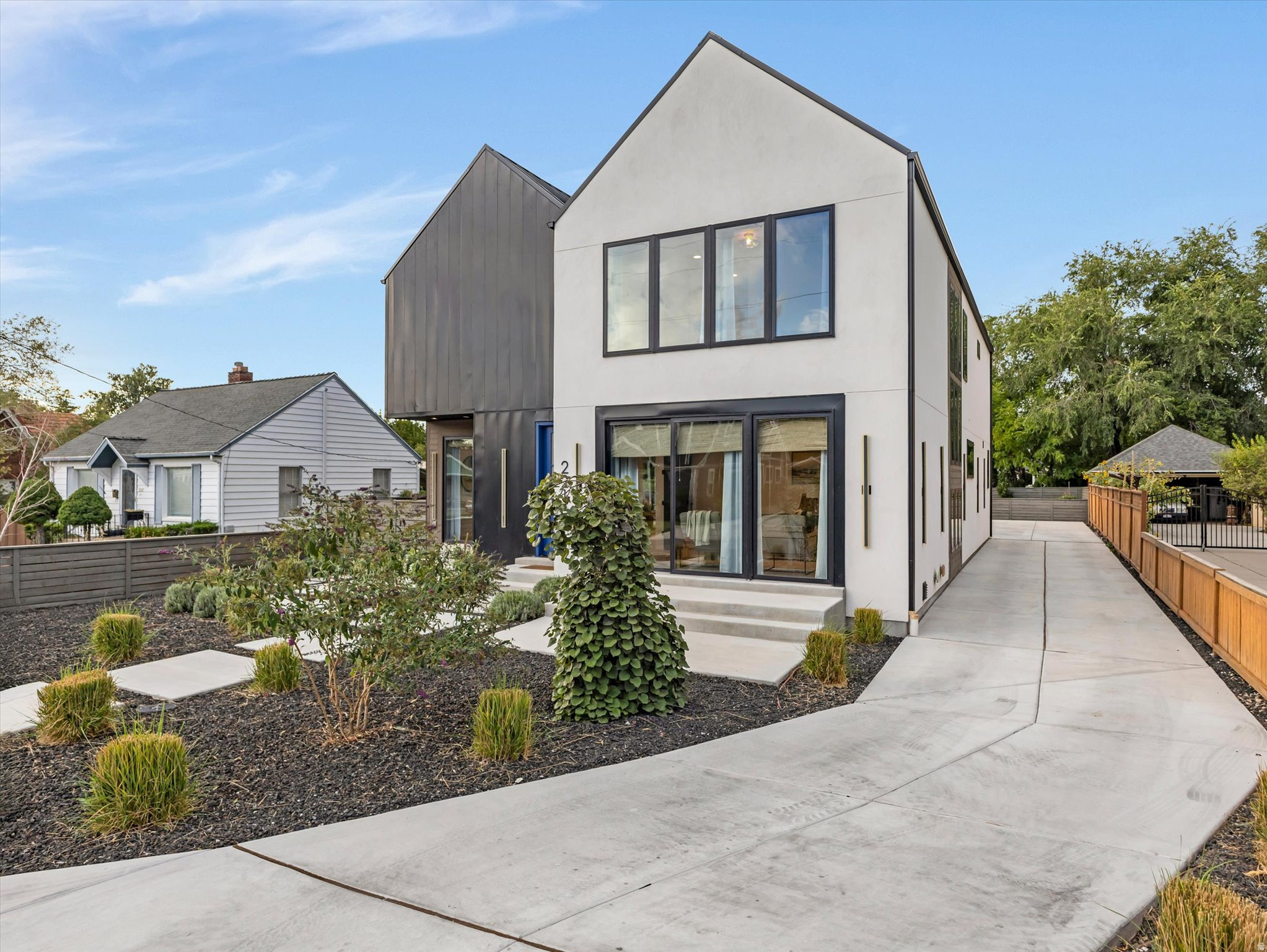 CANYON RIM - Residential