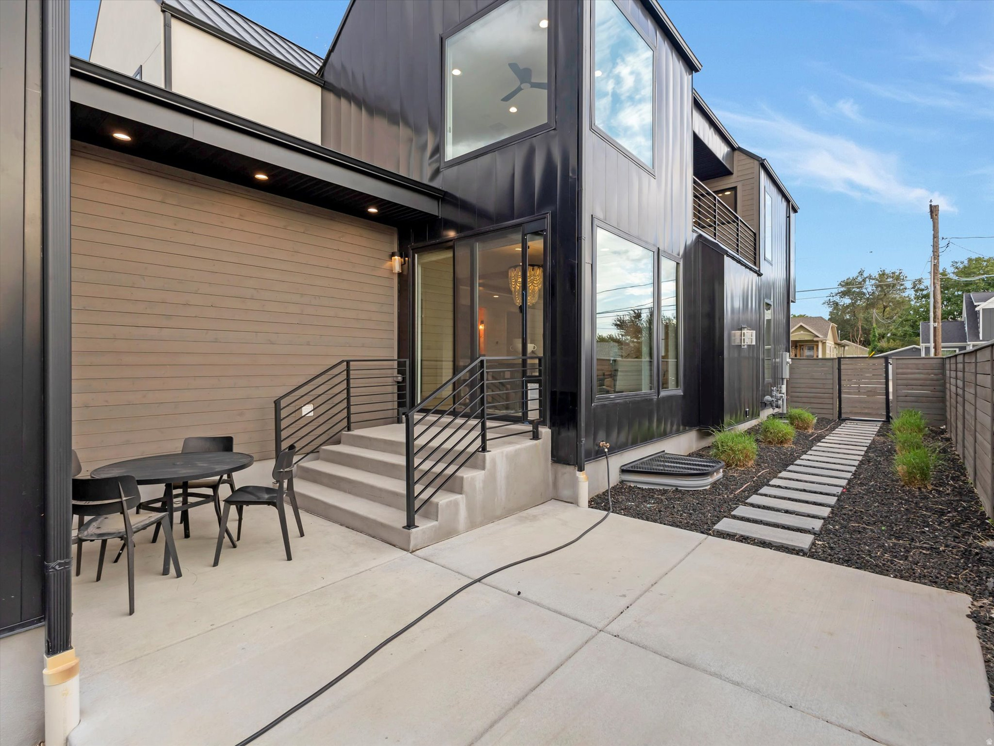 CANYON RIM - Residential