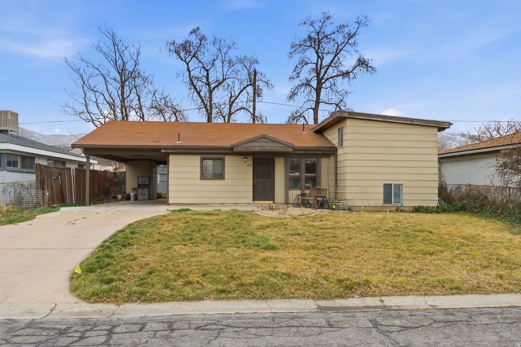 Photo of 1619 S 700 W, Woods Cross, UT 84087 (MLS # 2139229)