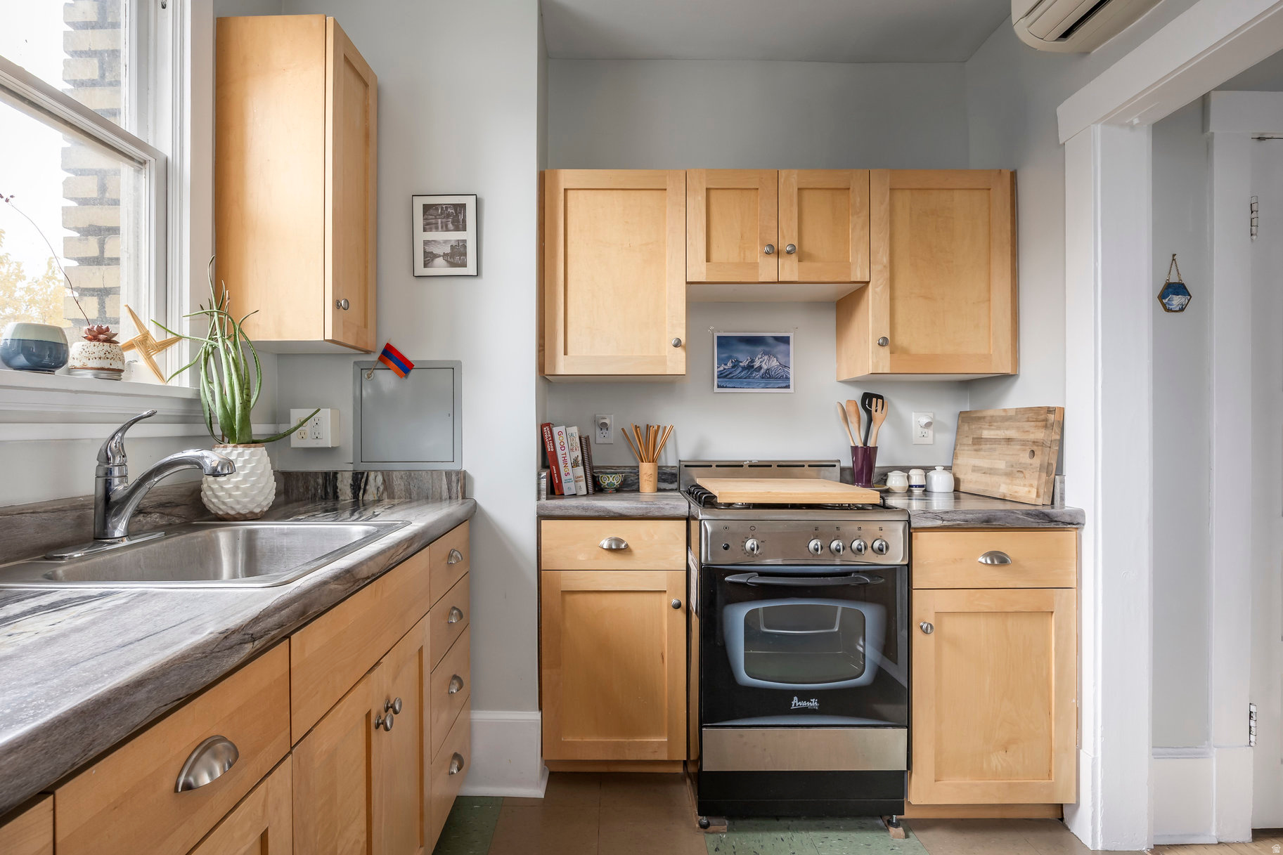 CAITHNESS CONDOMINIUM - Residential