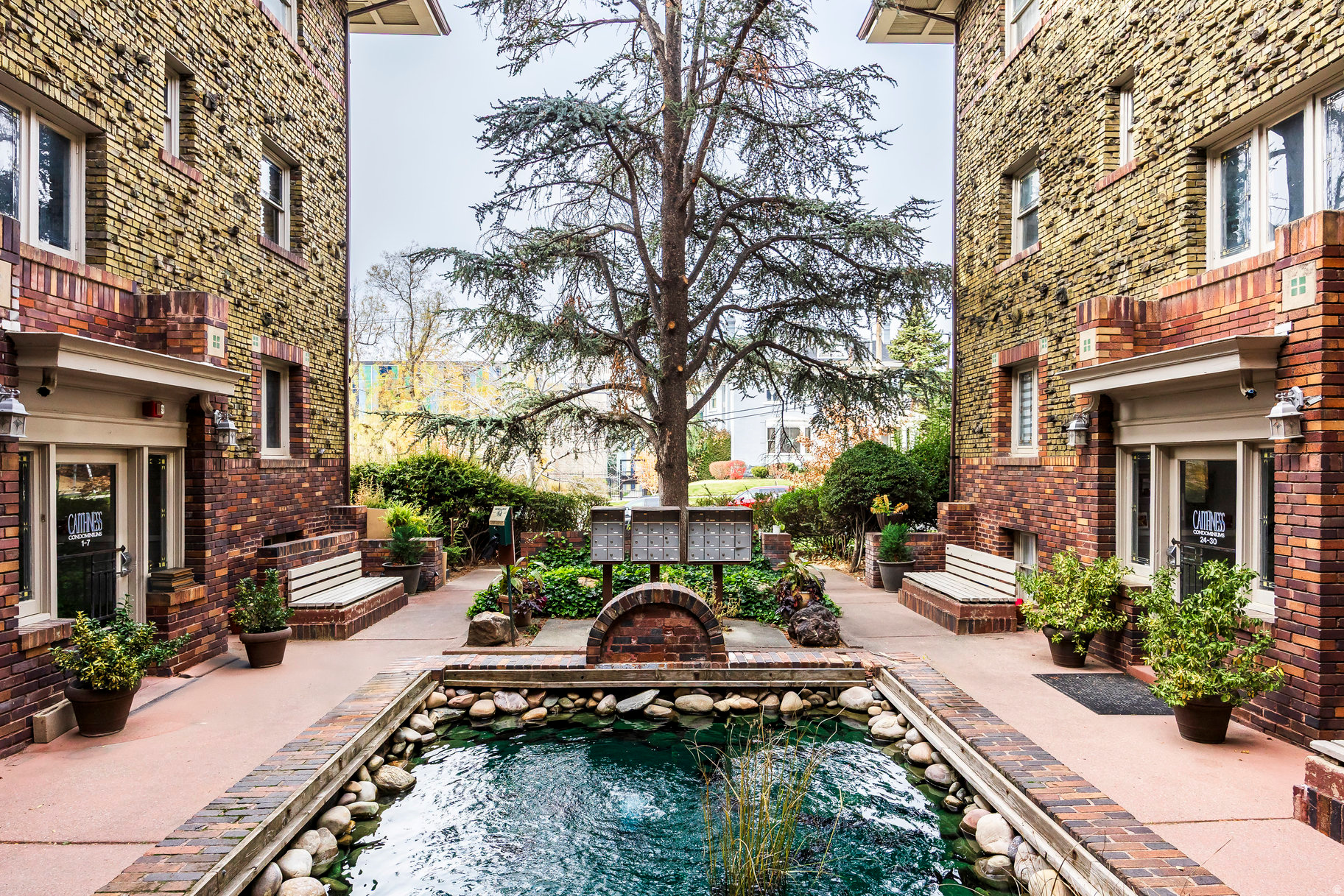 CAITHNESS CONDOMINIUM - Residential