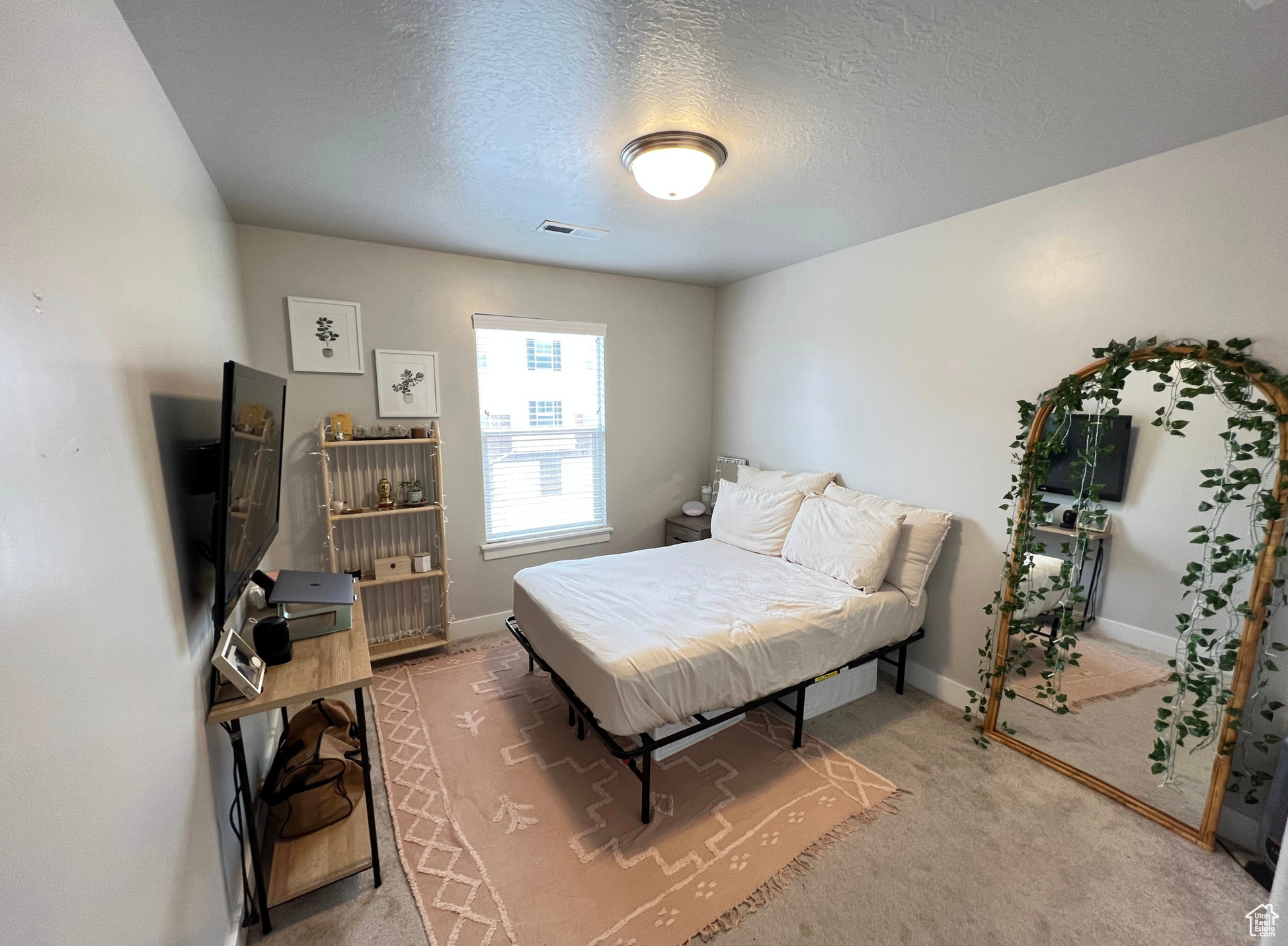 PARKSIDE - Residential Lease