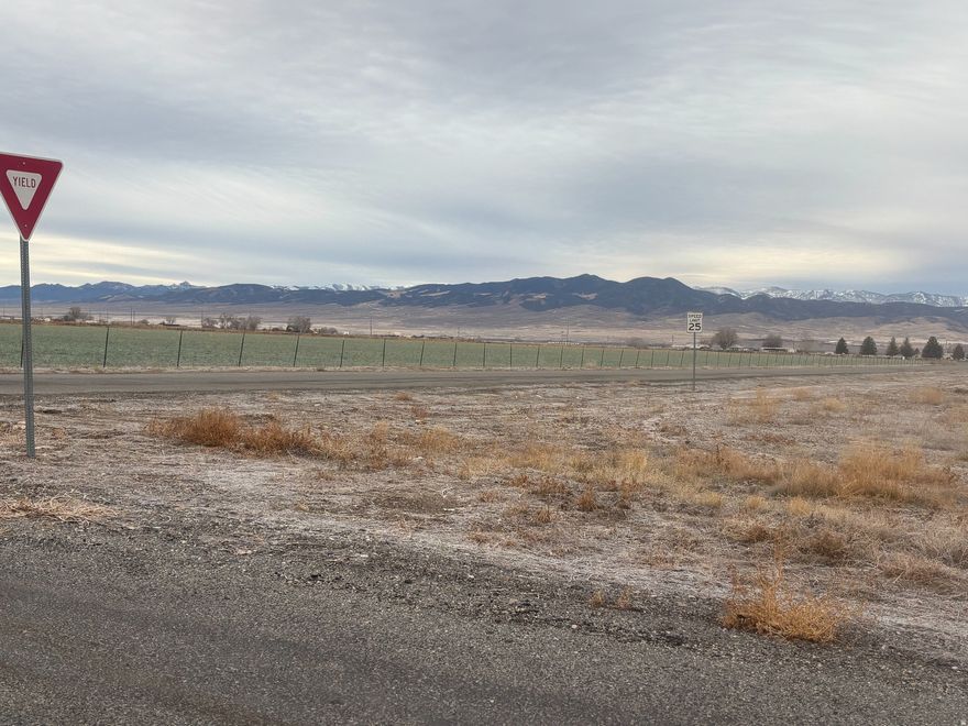 3.63 acres along 400 S and 400 E in Centerfield. Buyer would need to obtain water shares needed and get city / county approval to build. 898 ft by 175 ft.  Great location. Great mountain views. Near newer homes. Buyer to verify all info
