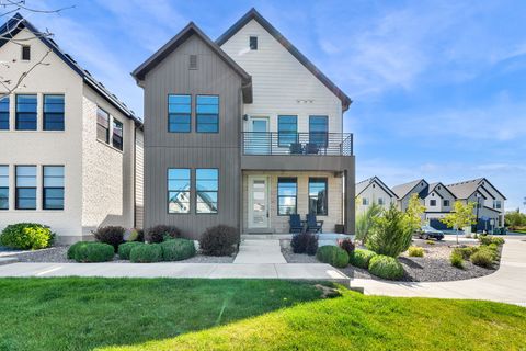 Photo of 3109 N 325 W, Lehi, UT 84043 (MLS # 2154819)