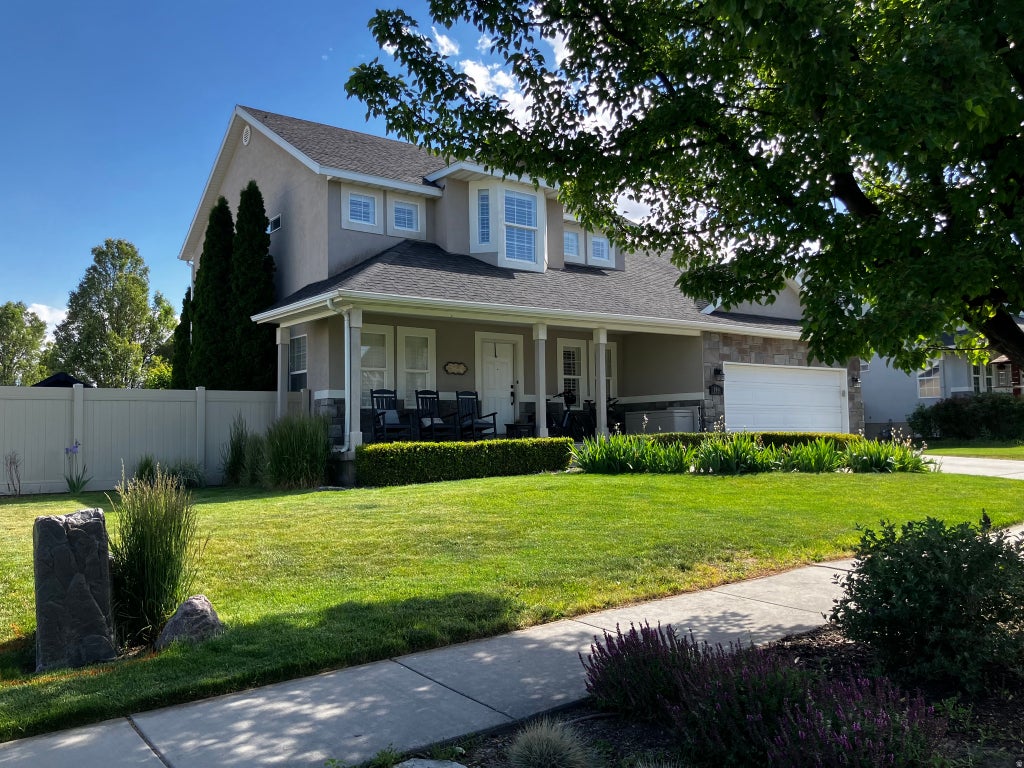 Photo of 199 W ARBOR DR, Saratoga Springs, UT 84045 (MLS # 2162767)