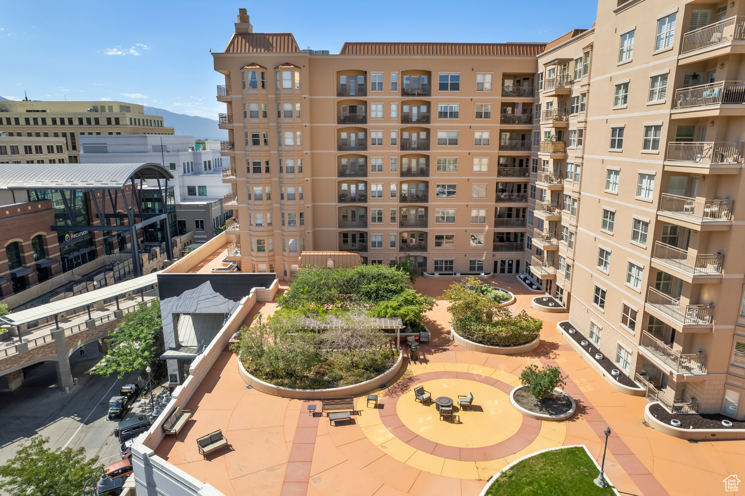 THE PARC AT GATEWAY - Residential