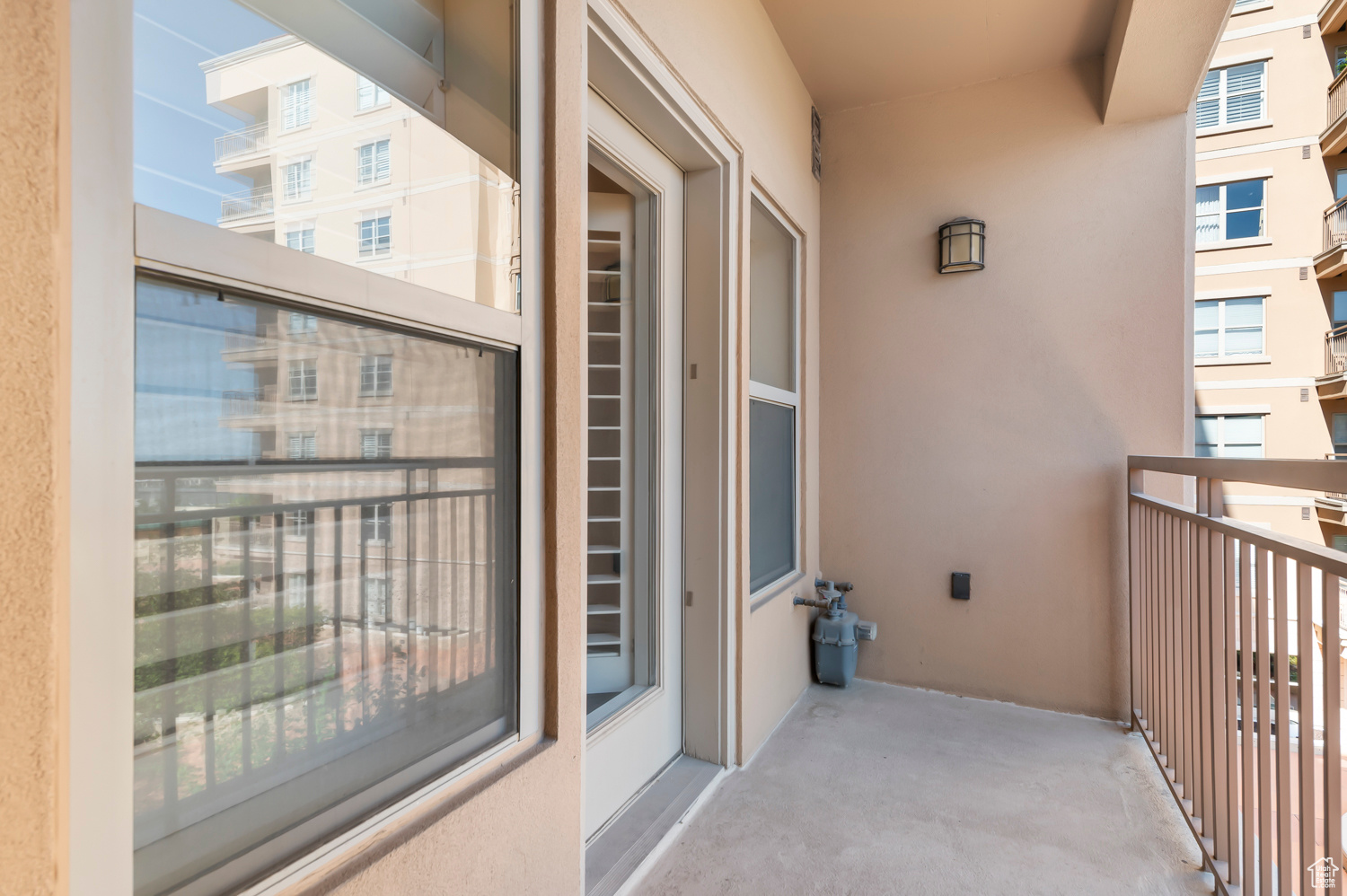 THE PARC AT GATEWAY - Residential