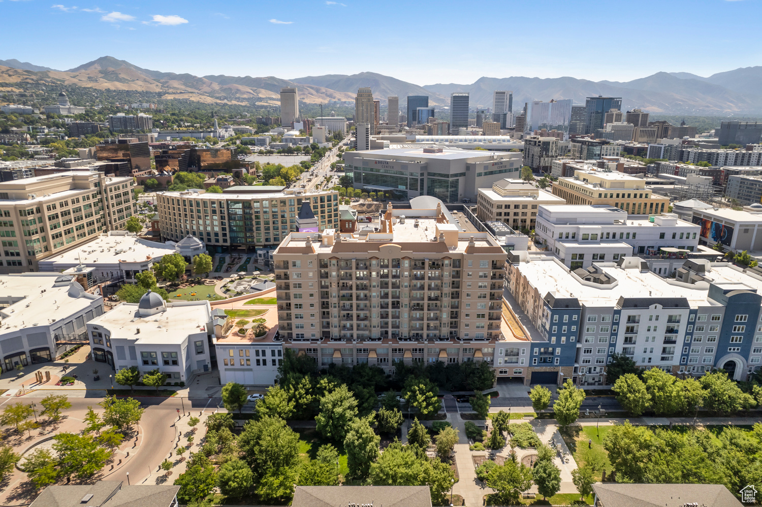 THE PARC AT GATEWAY - Residential