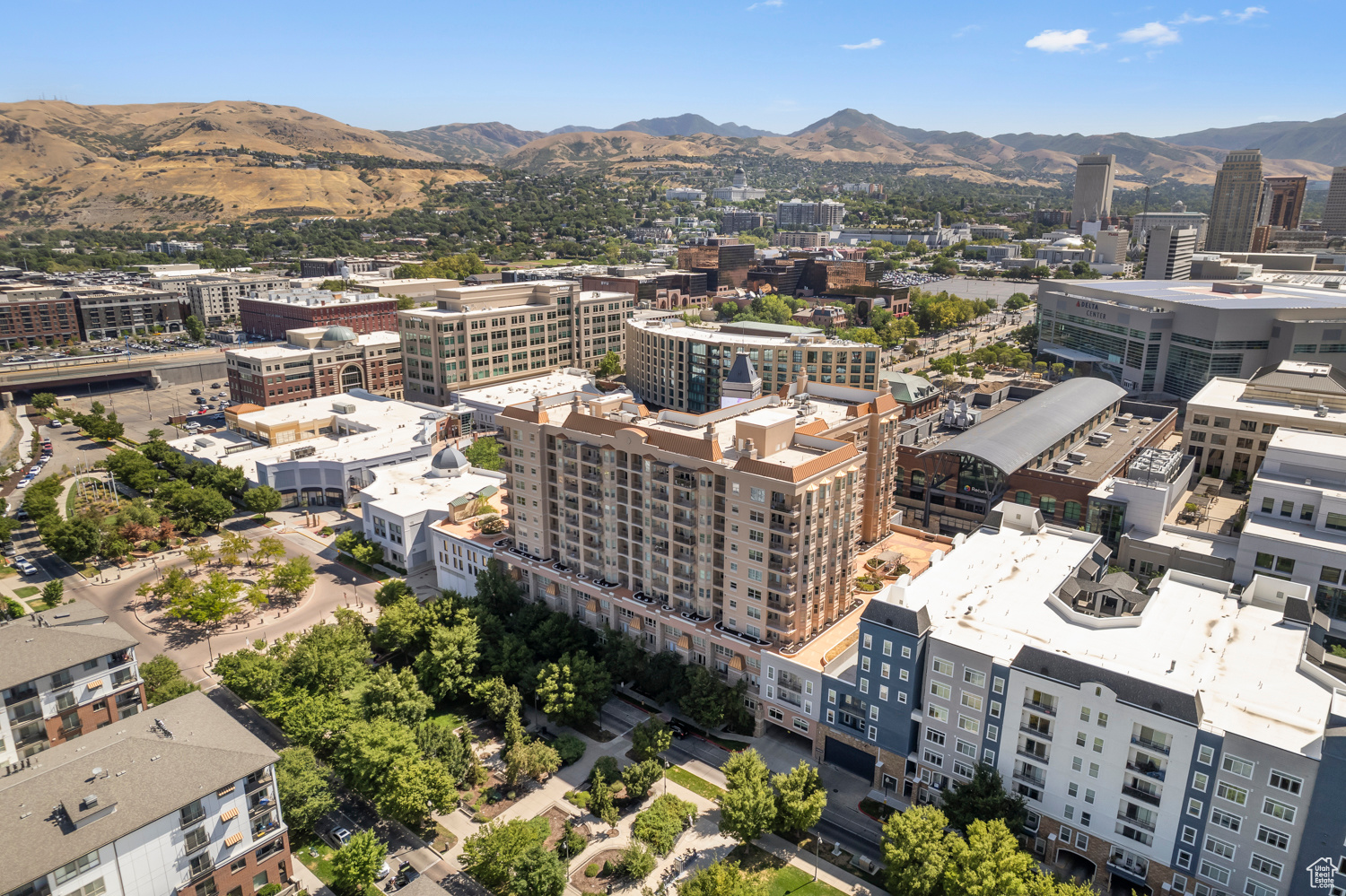 THE PARC AT GATEWAY - Residential