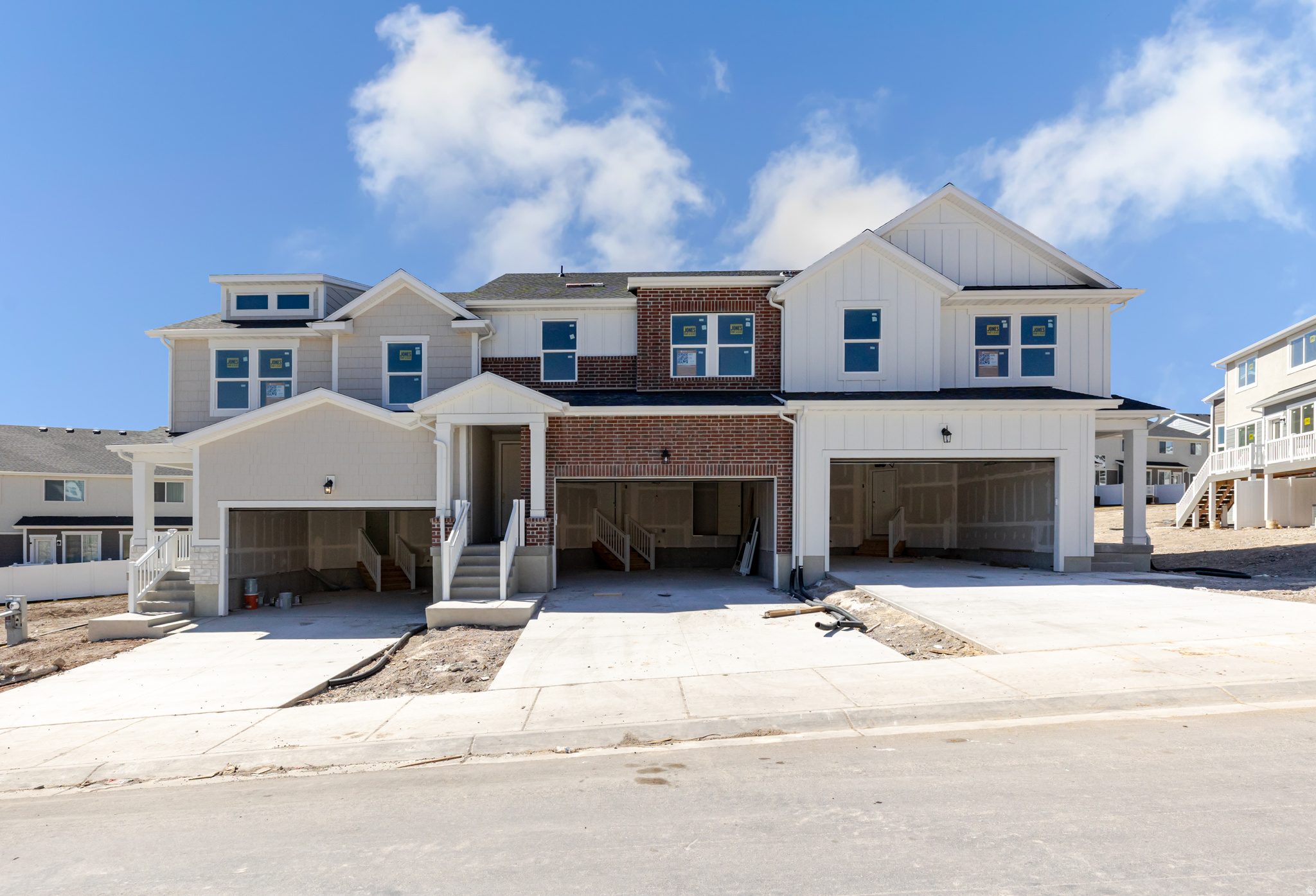 RIDGEHORNE - Residential