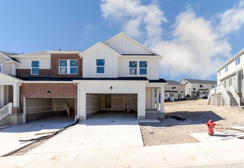 Photo of 1519 W BANNER DR #838, Saratoga Springs, UT 84045 (MLS # 2126670)