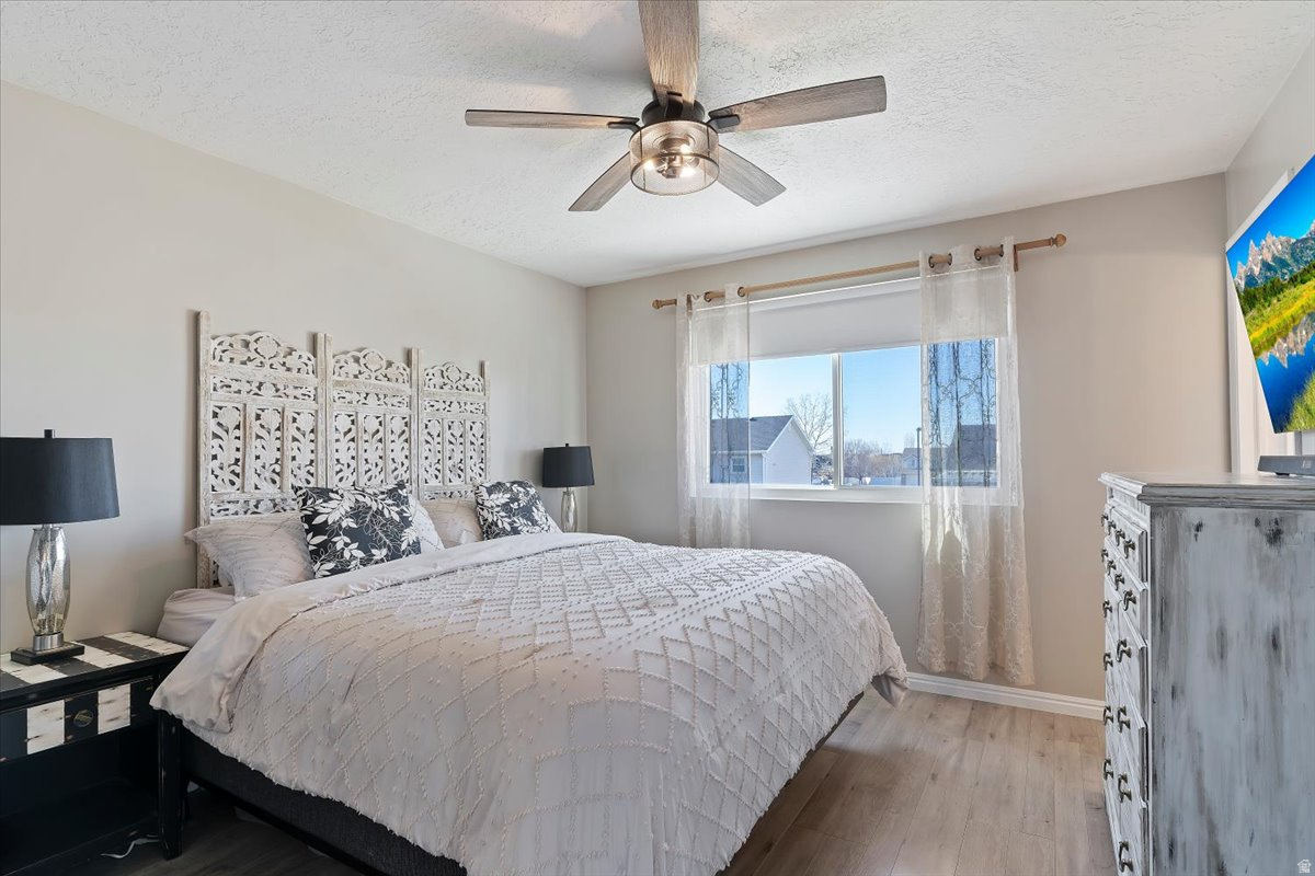 ROYAL MEADOWS - Residential