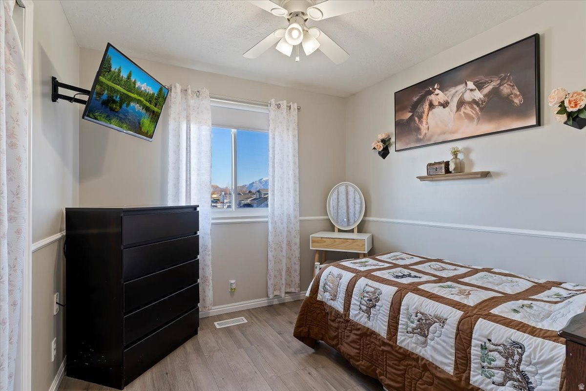 ROYAL MEADOWS - Residential