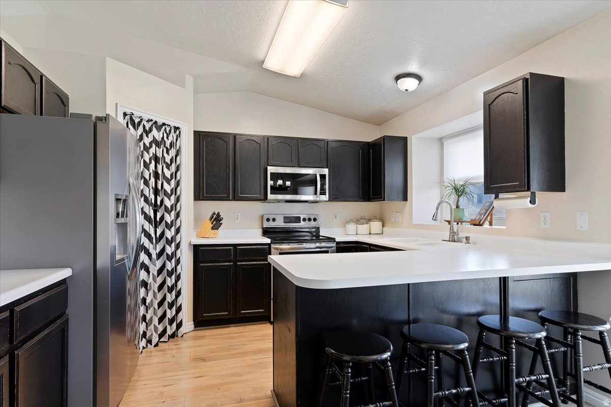 ROYAL MEADOWS - Residential