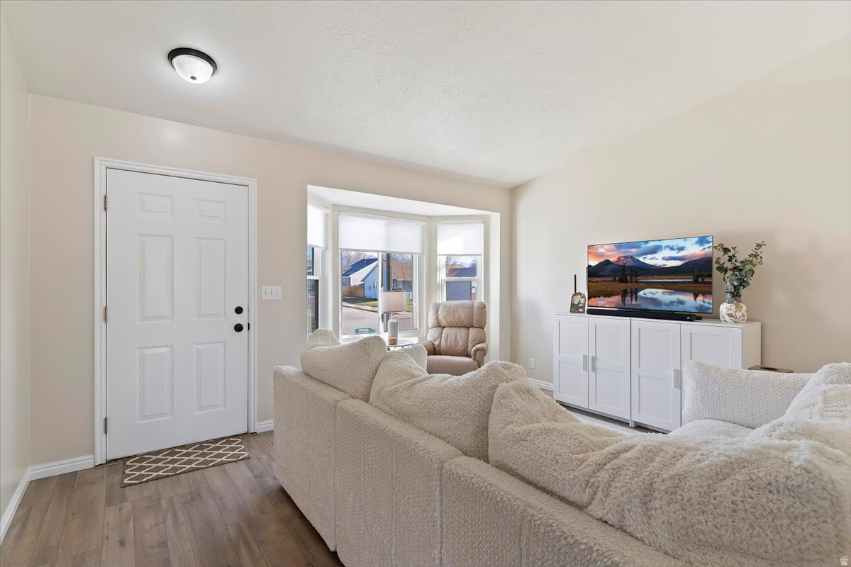 ROYAL MEADOWS - Residential