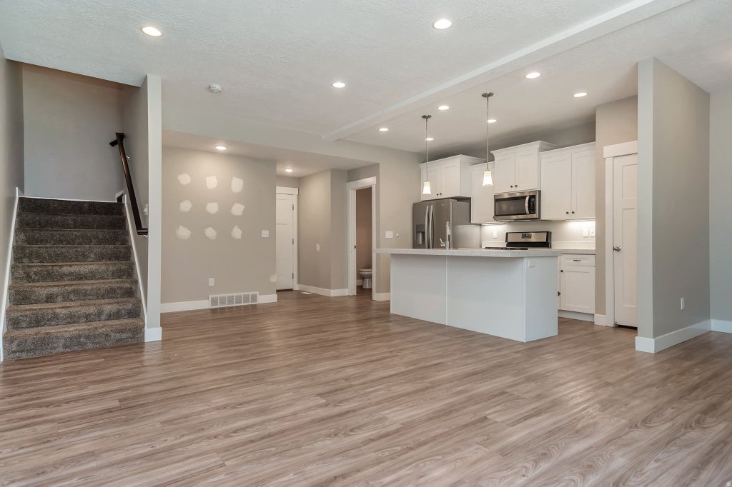 Photo of 9293 S FORDHAM CT E, Sandy, UT 84094 (MLS # 2180964)