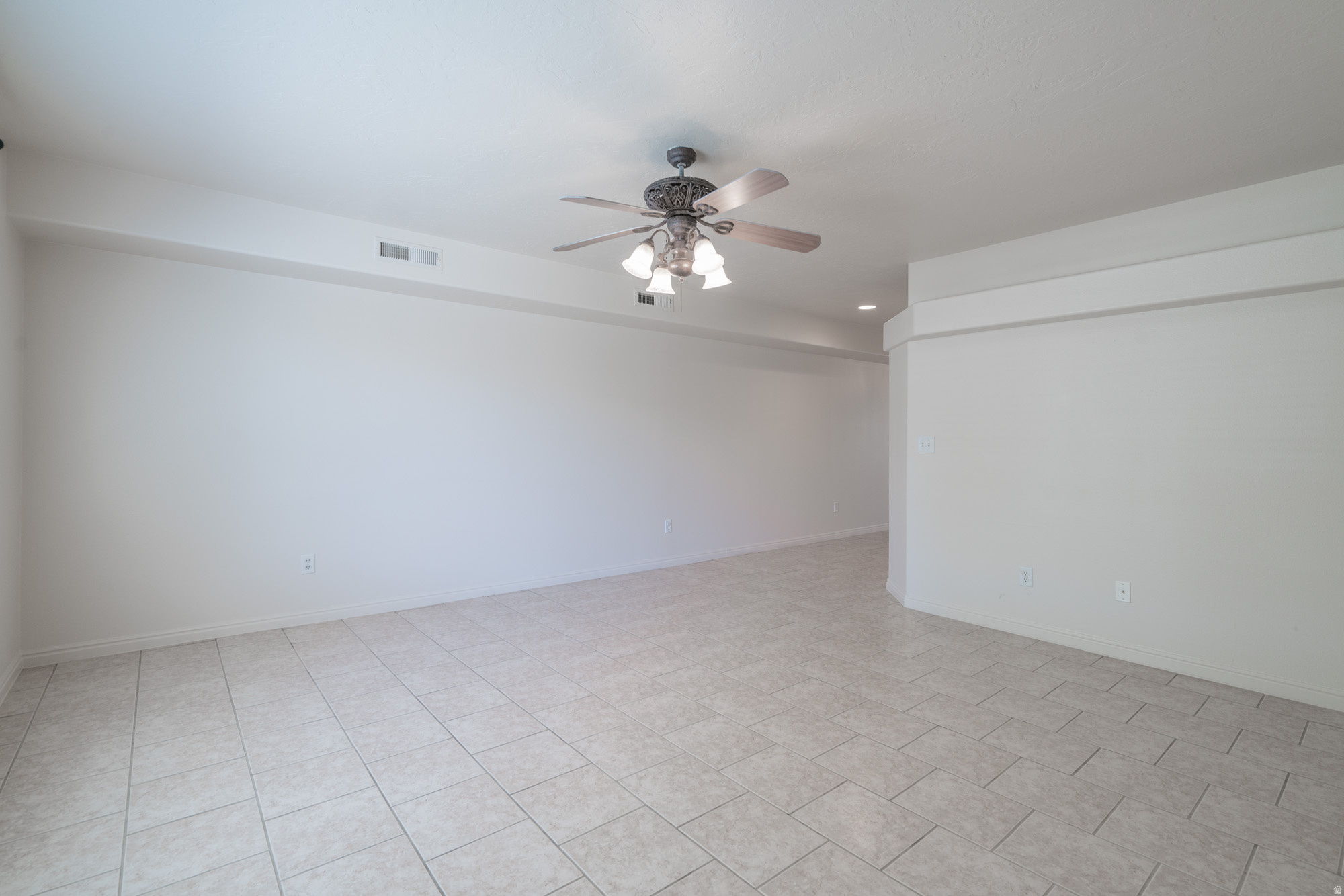LEXINGTON HILLS TH 1 AMD - Residential