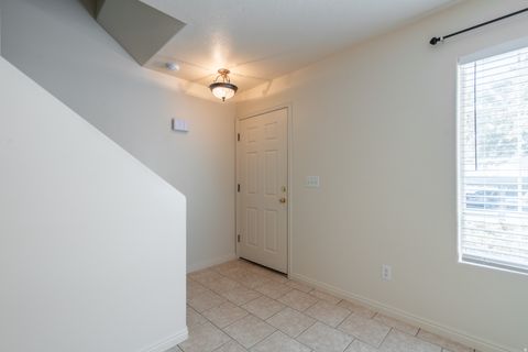 Tiny photo for 1735 W 540 N #1805, Saint George, UT 84770 (MLS # 2158804)