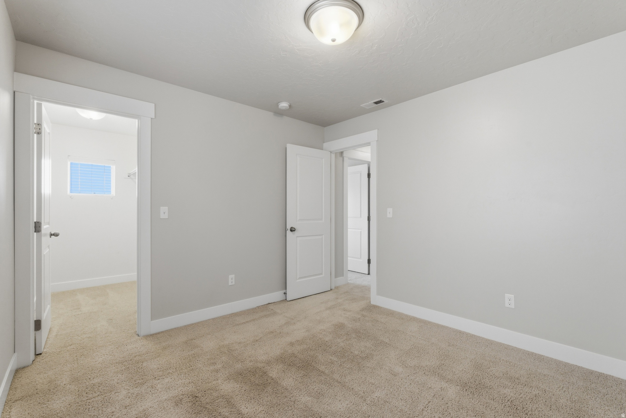 NORTHRIDGE - Residential