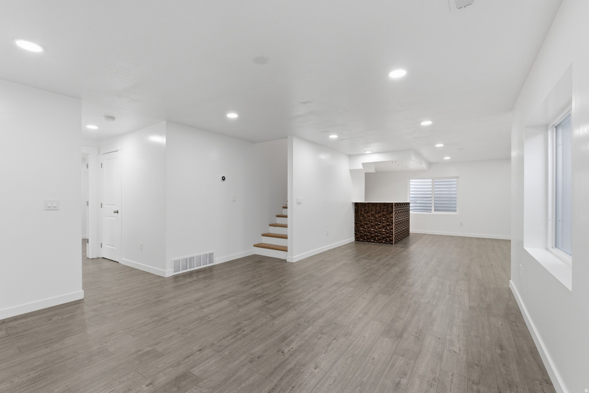 NORTHRIDGE - Residential