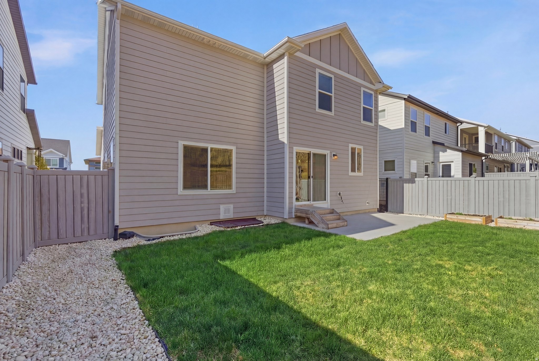 NORTHRIDGE - Residential