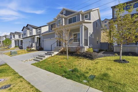 Photo of 2182 W NORTHRIDGE DR N #14, Lehi, UT 84043 (MLS # 2155459)