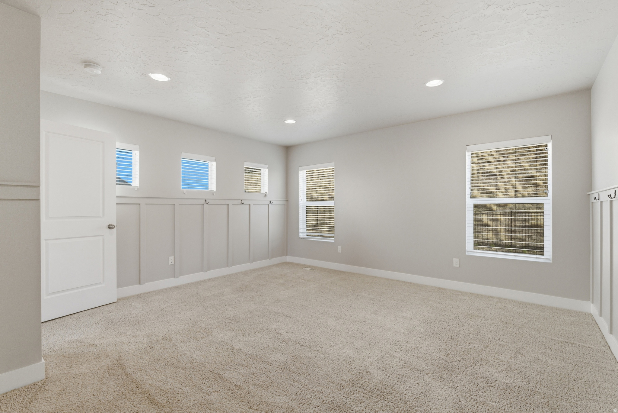 NORTHRIDGE - Residential