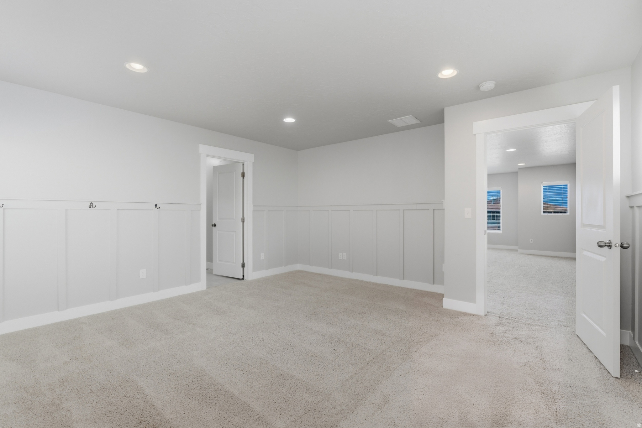 NORTHRIDGE - Residential