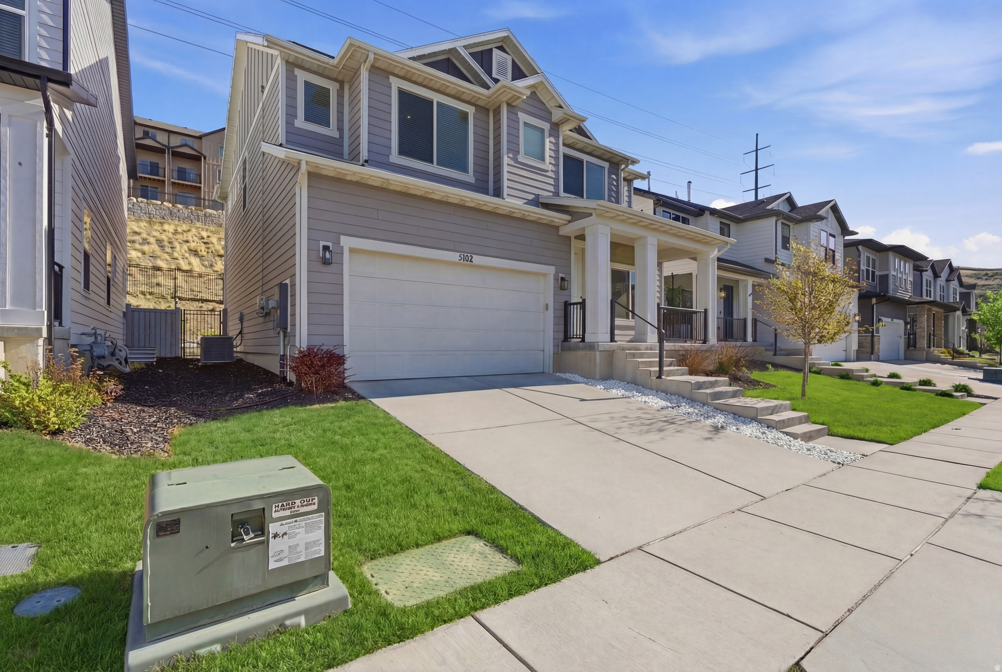 NORTHRIDGE - Residential