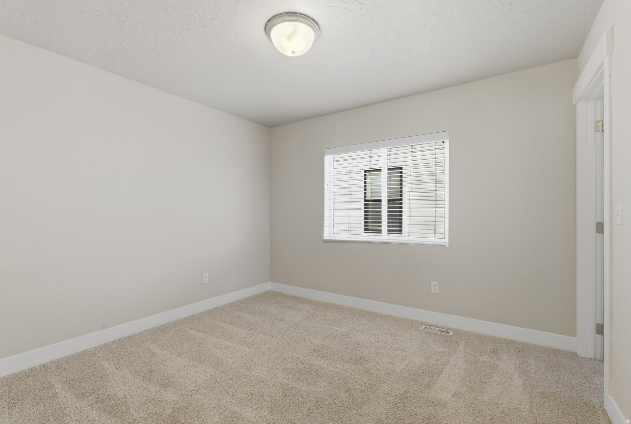 NORTHRIDGE - Residential