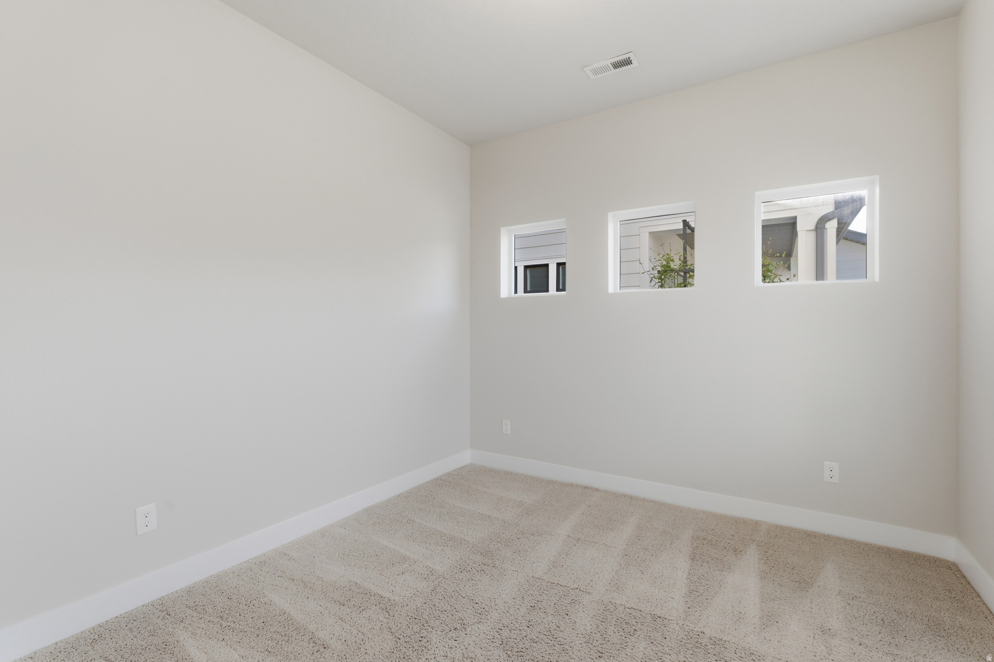 NORTHRIDGE - Residential