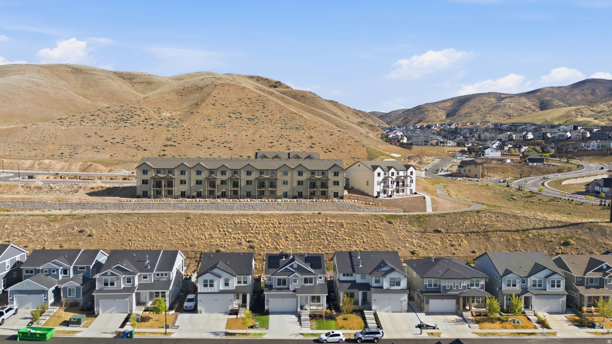 NORTHRIDGE - Residential