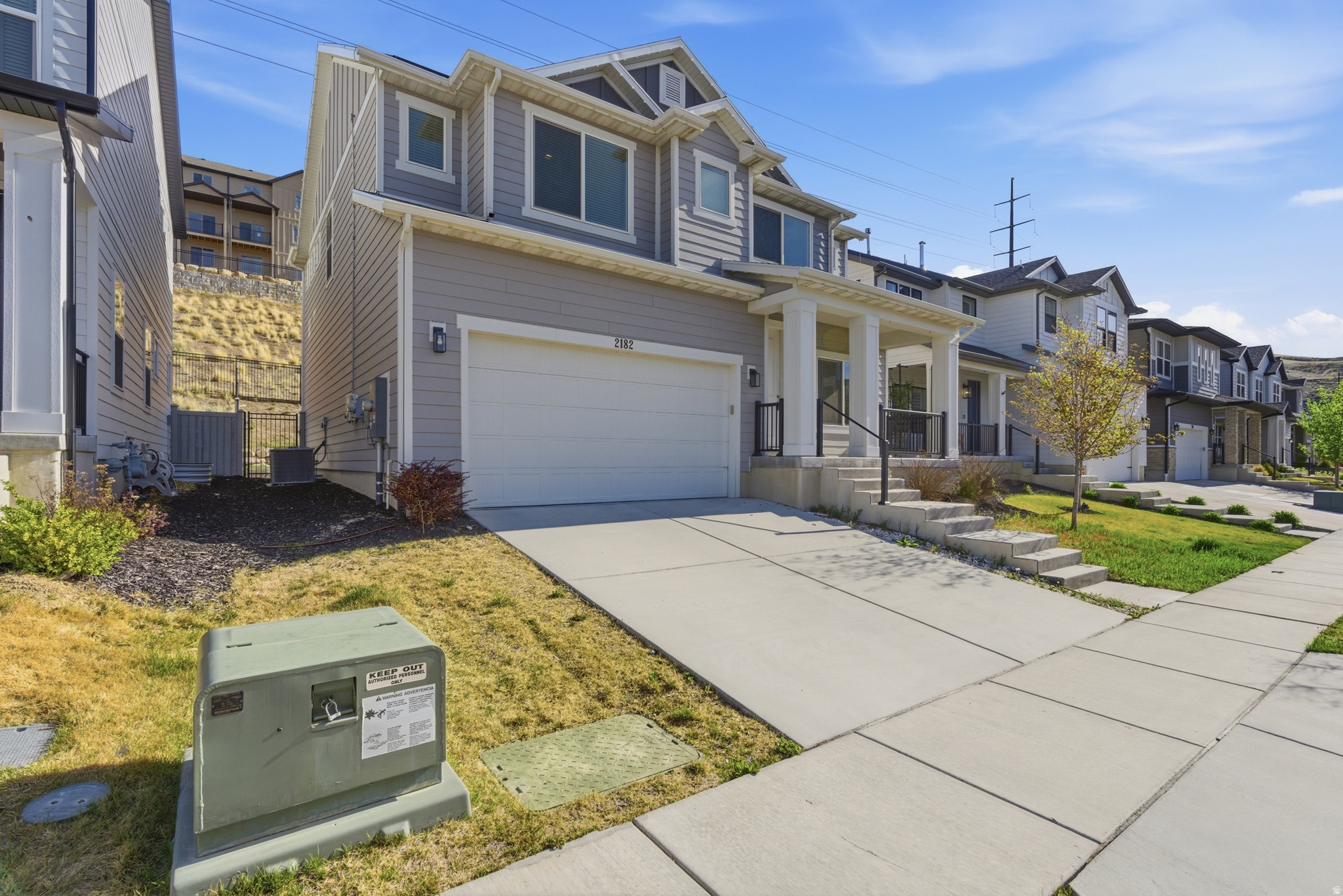NORTHRIDGE - Residential