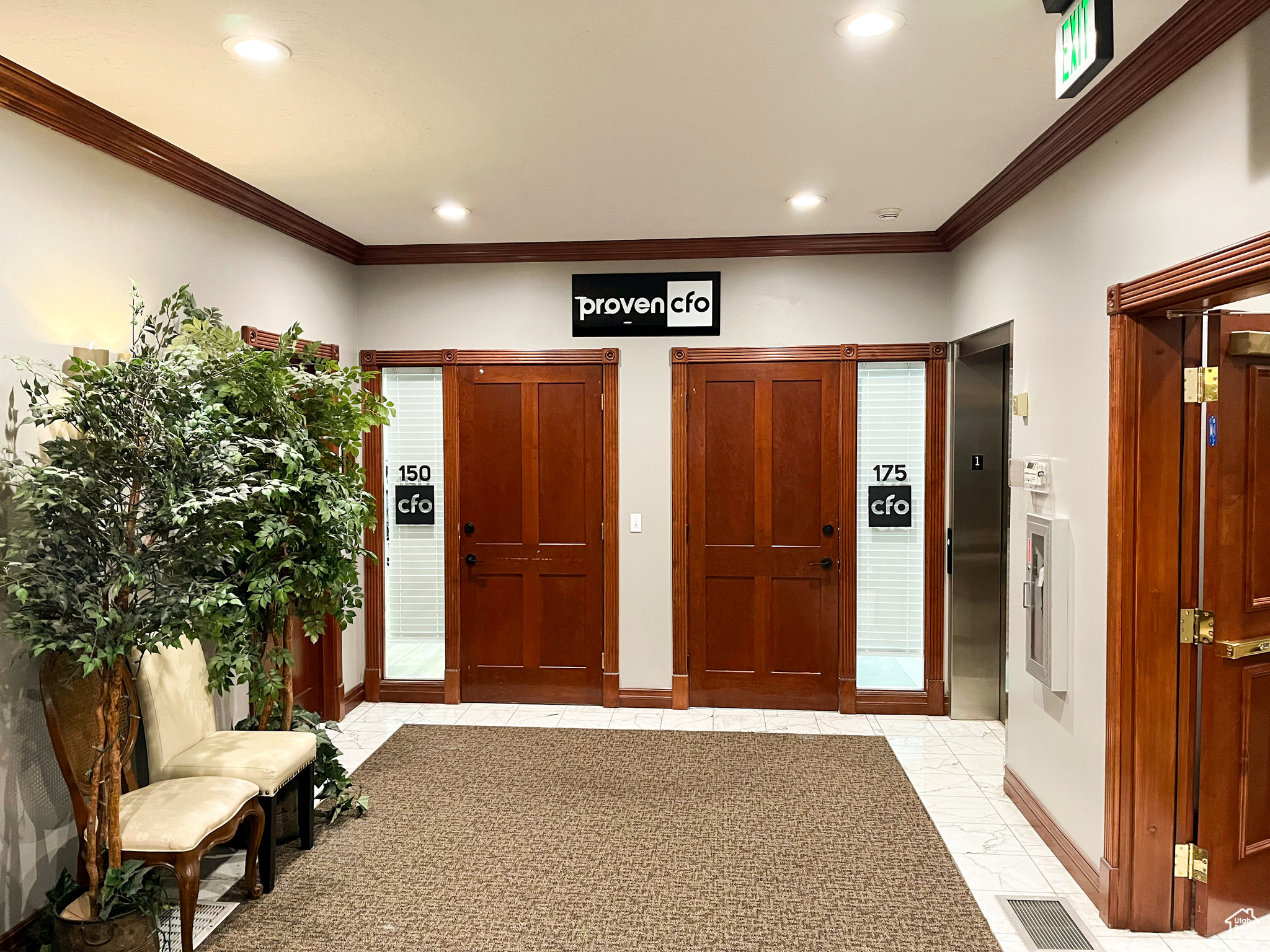 COURTYARD AT JAMESTOWN CONDO - Commercial Lease