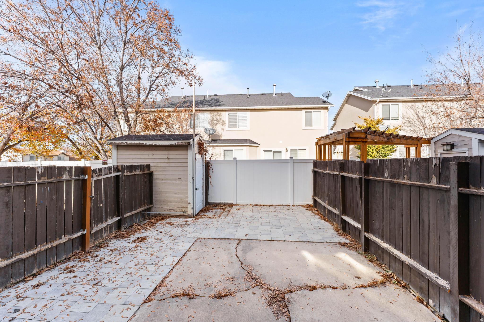 MEADOW CREEK CONDOS - Residential