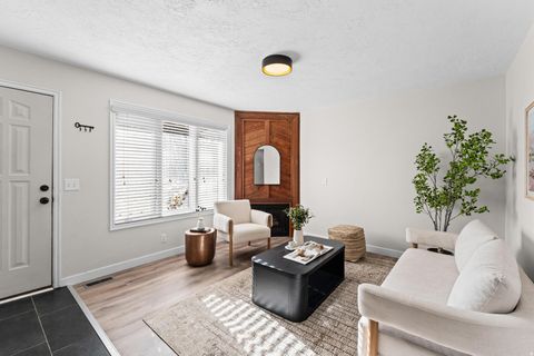 Tiny photo for 857 E 575 N, Layton, UT 84041 (MLS # 2126892)