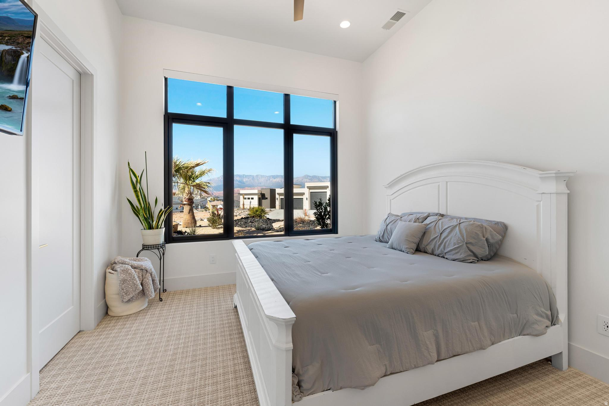 SCENIC POINTE 2 - Residential