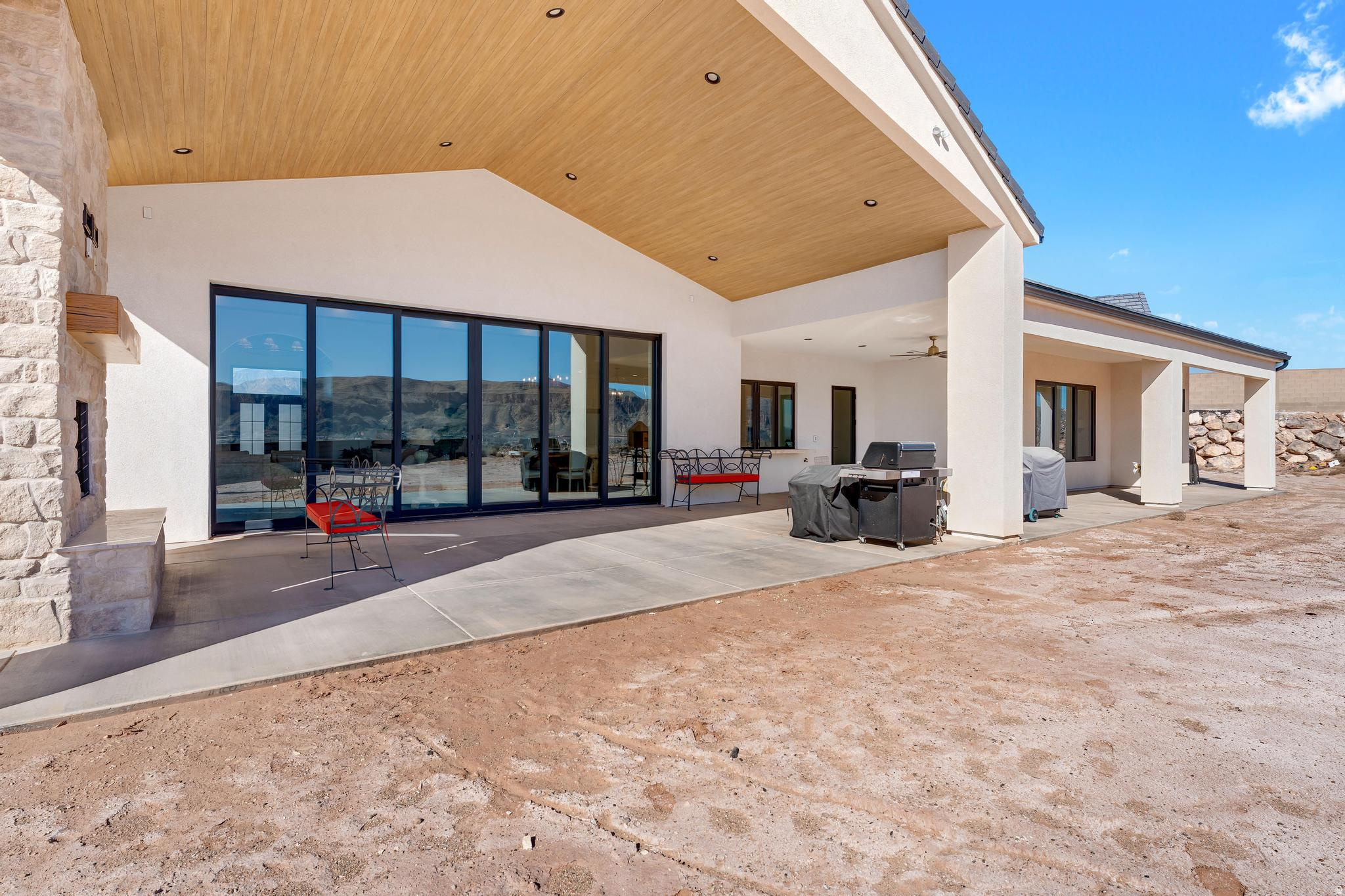 SCENIC POINTE 2 - Residential