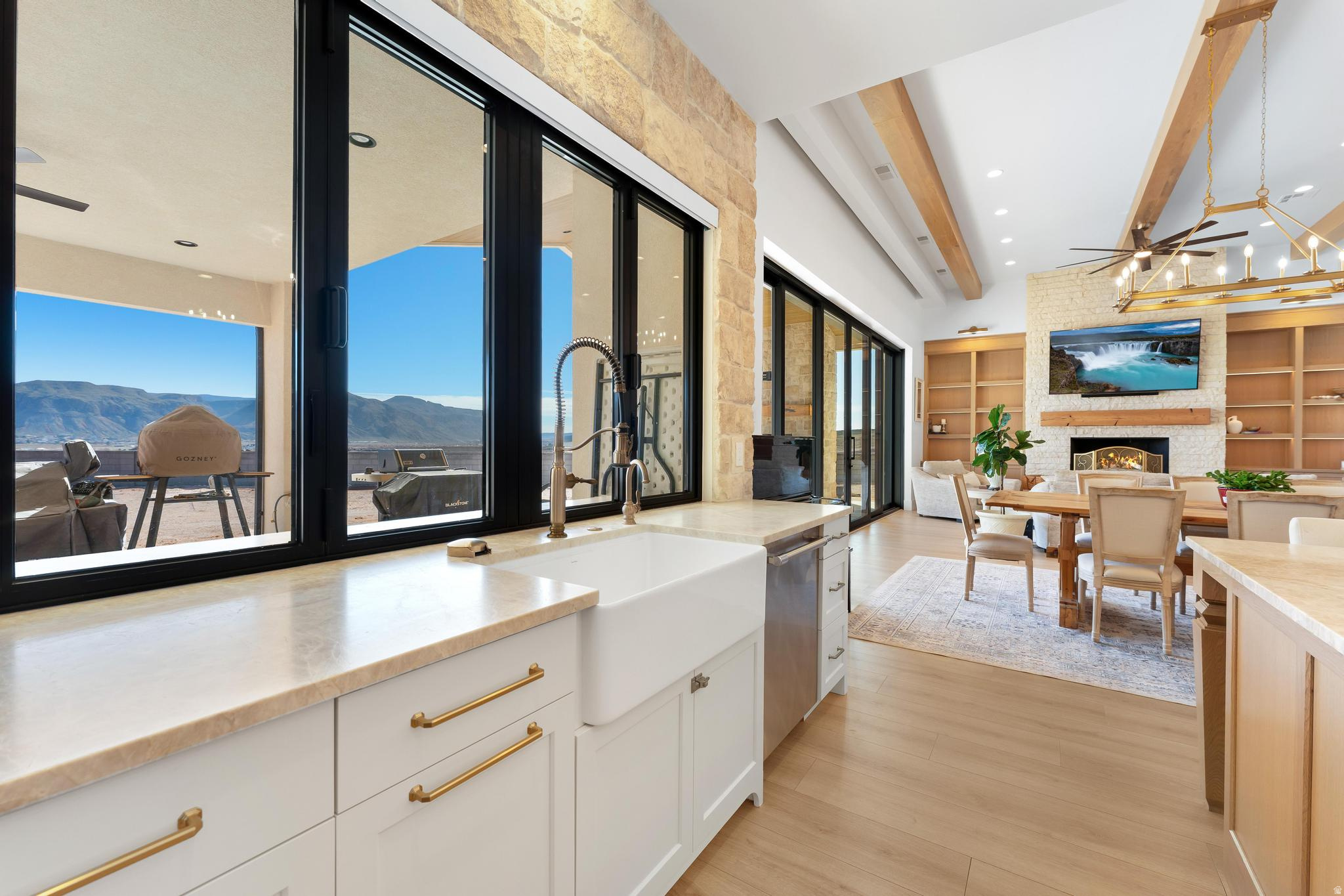 SCENIC POINTE 2 - Residential