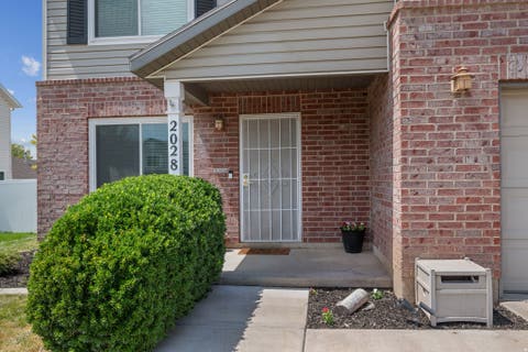 Tiny photo for 2028 S 875 E, Clearfield, UT 84015 (MLS # 2172086)