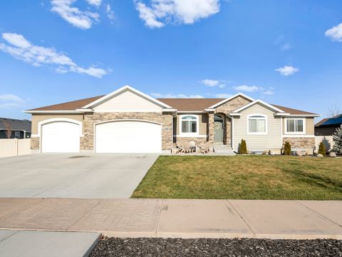 Apartment For Sale - 579 E Coach Ln<br/> Grantsville, UT 84029