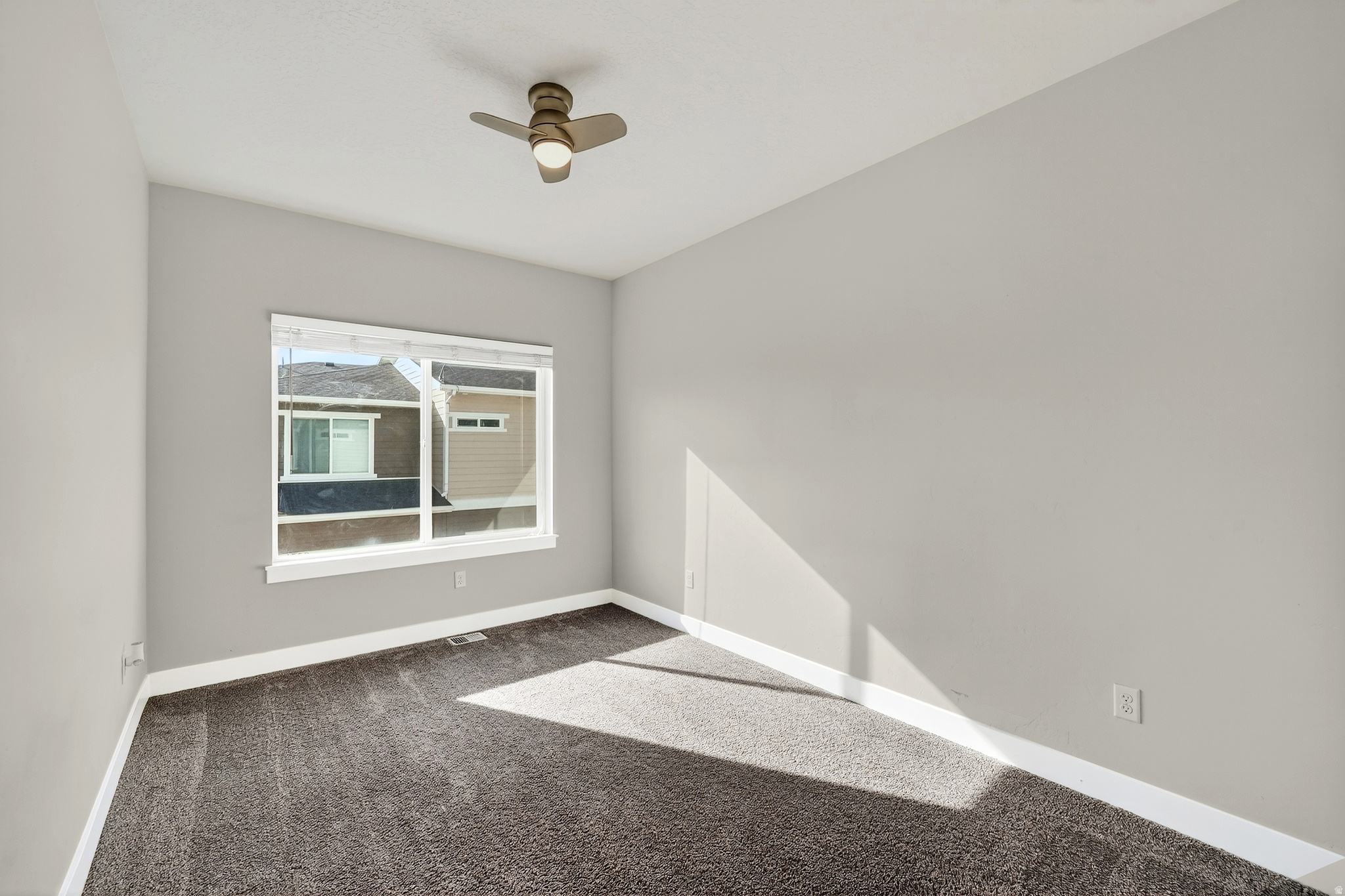 VILLAGE - Residential