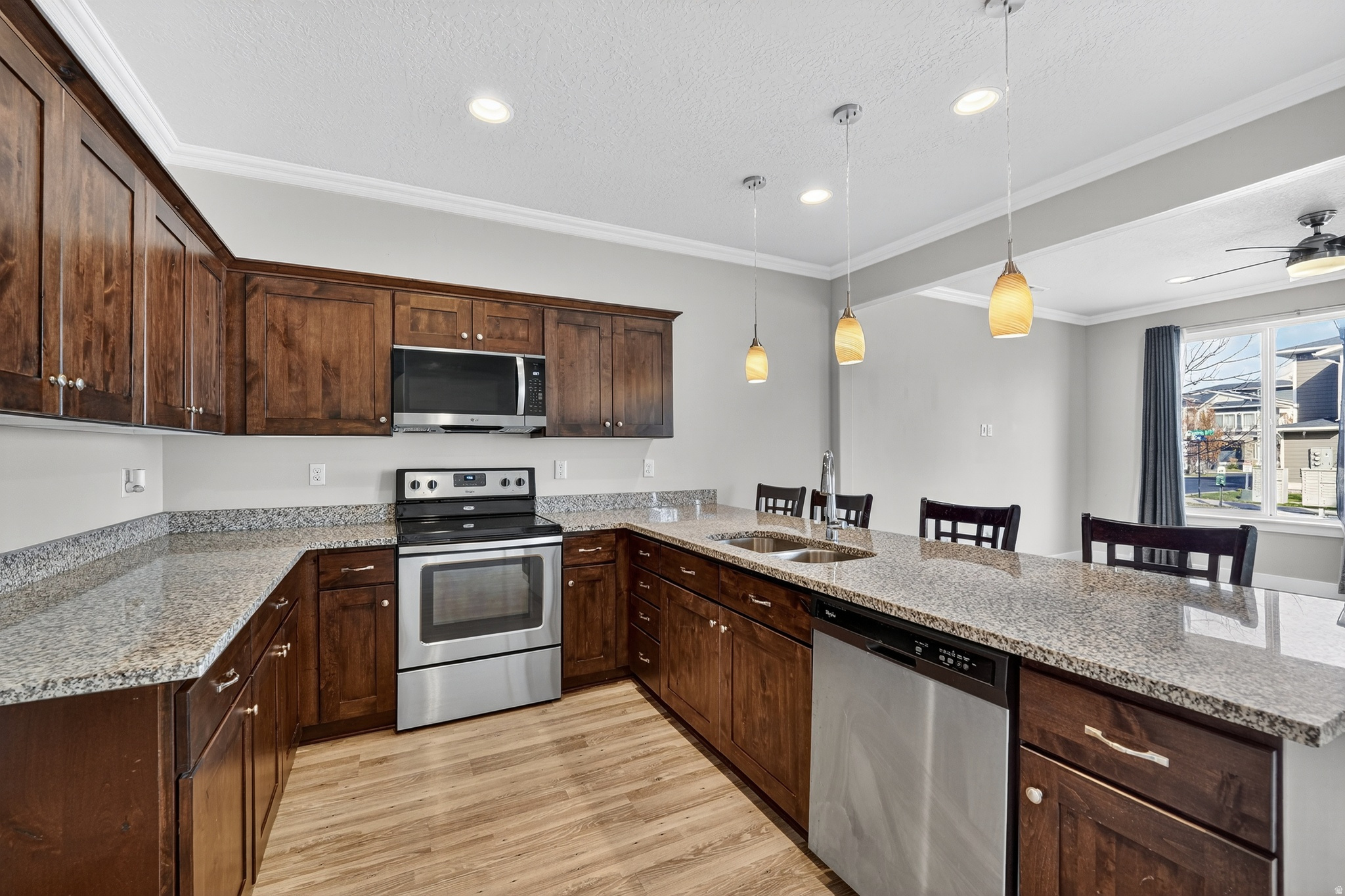 VILLAGE - Residential