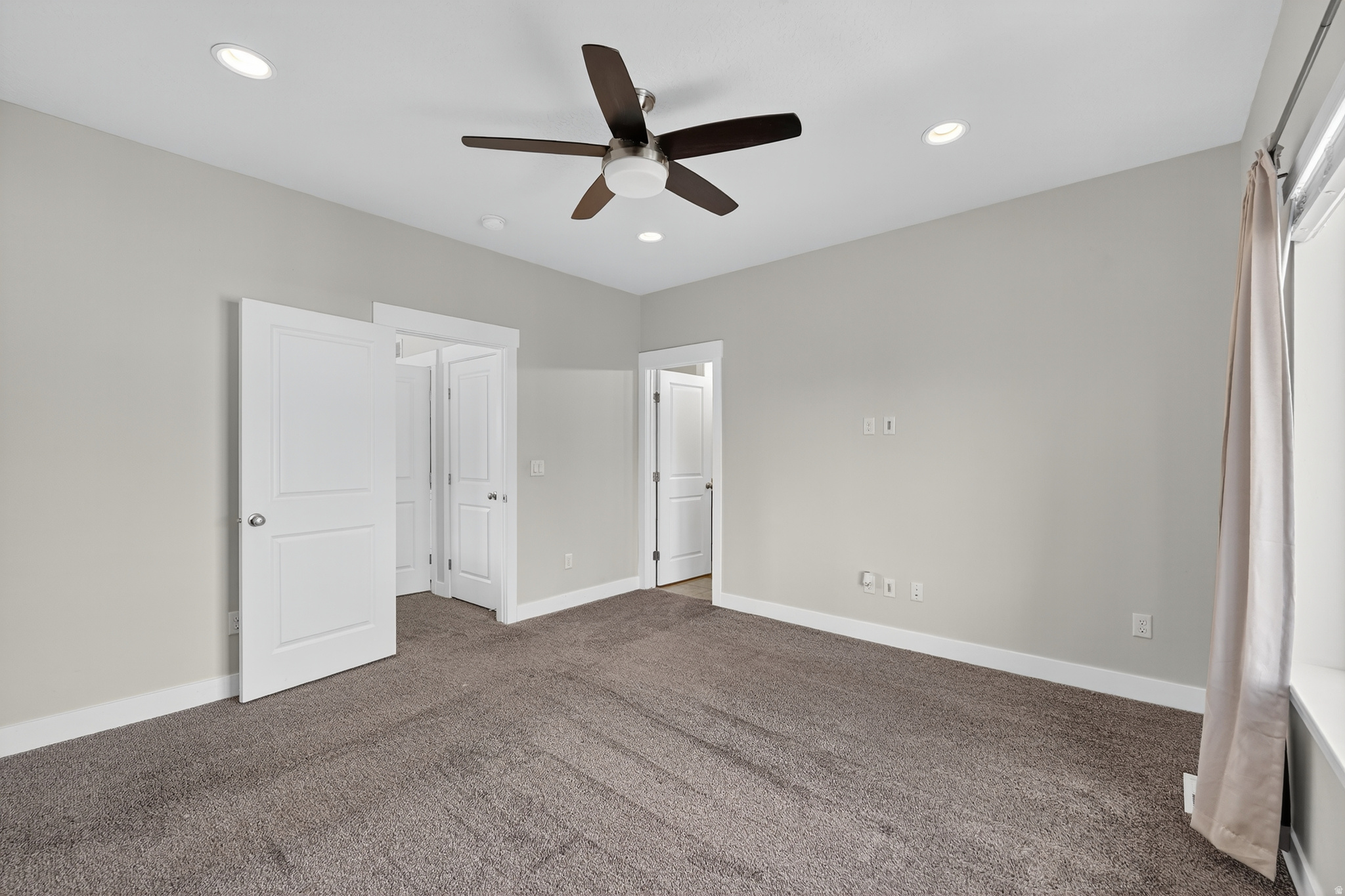 VILLAGE - Residential