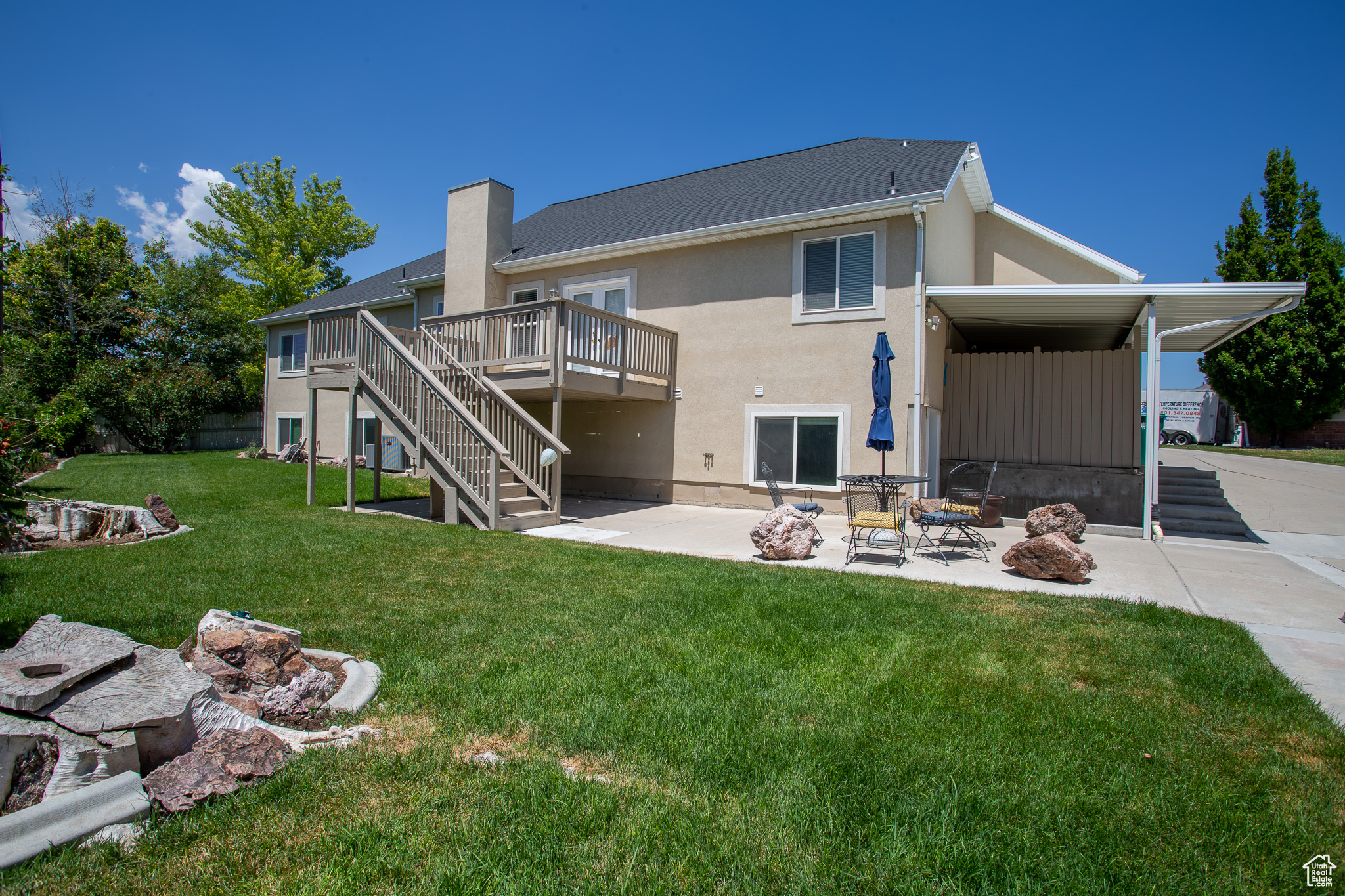 OLD HORSE FARM - Residential